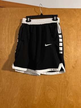 Nike Boys' Dri-FIT Elite Basketball Shorts Black White Stripe